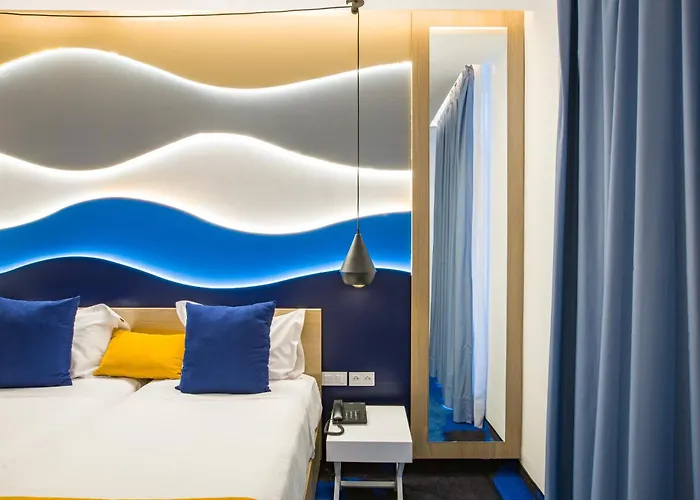 Hotel Carlton